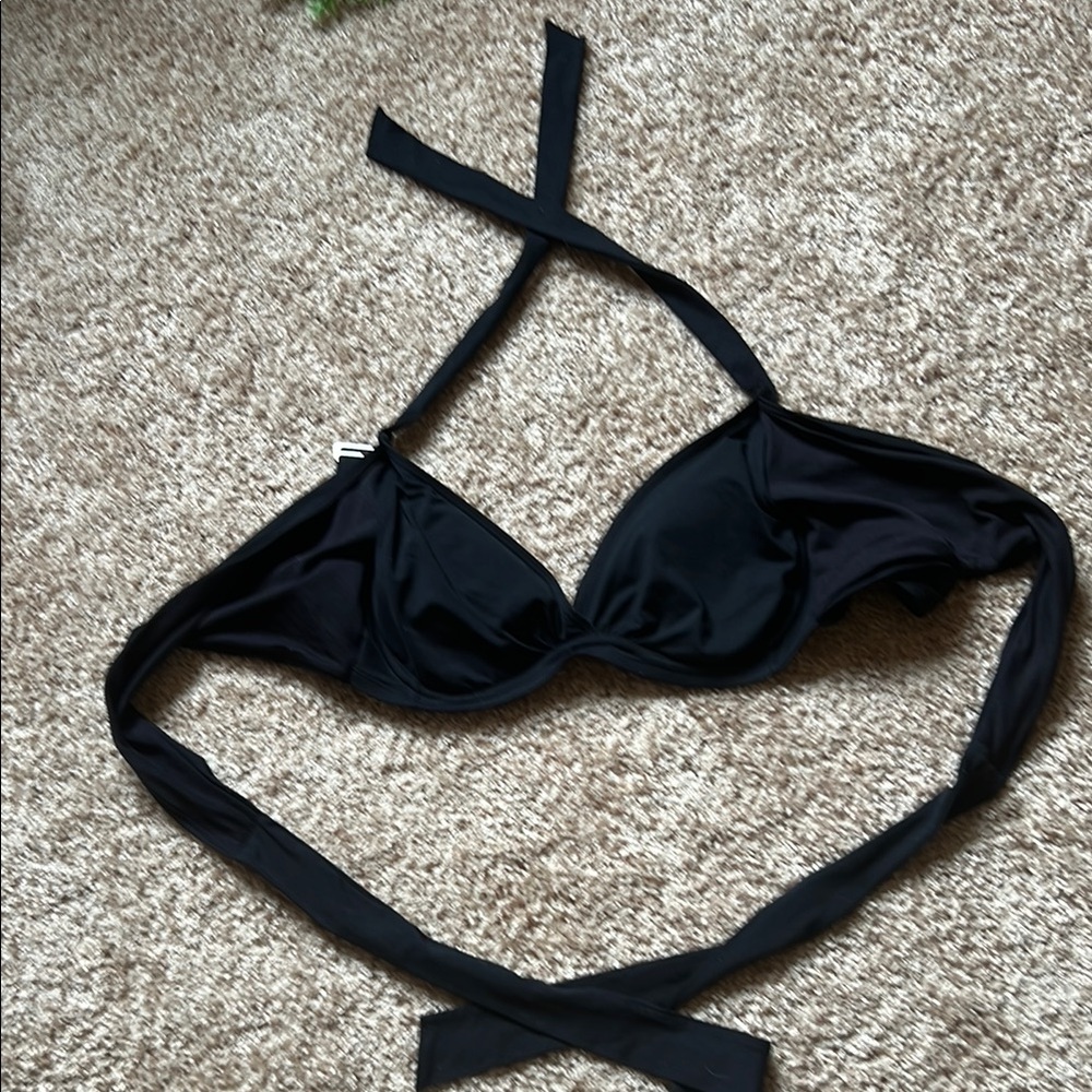Athleta Black swimwear wrap around top size 38b/c